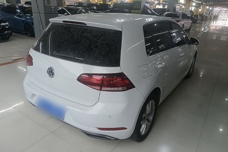 Used Volkswagen Golf 2018 230TSI Automatic Comfort Model Rear Right 45 Deg