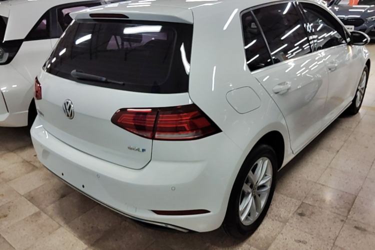 Used Volkswagen Golf 2018 1.6L Automatic Comfort Model Rear Right 45 Deg
