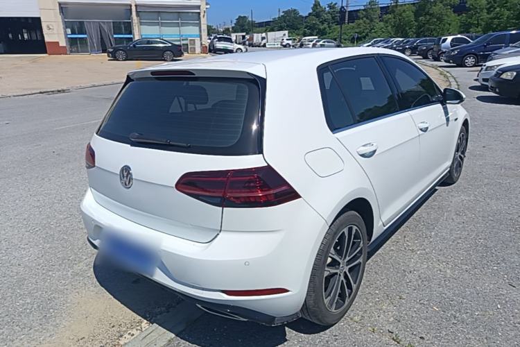 Used Volkswagen Golf 2018 280TSI Automatic R-Line Model Rear Right 45 Deg