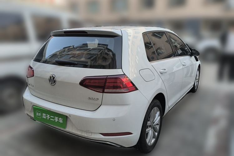 Used Volkswagen Golf 2018 1.6L Automatic Comfort Model Rear Right 45 Deg