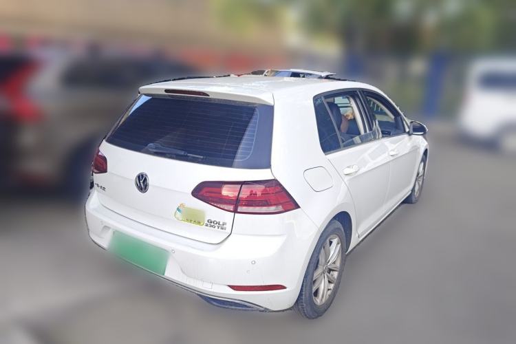 Used Volkswagen Golf 2018 230TSI Automatic Comfort Model Rear Right 45 Deg