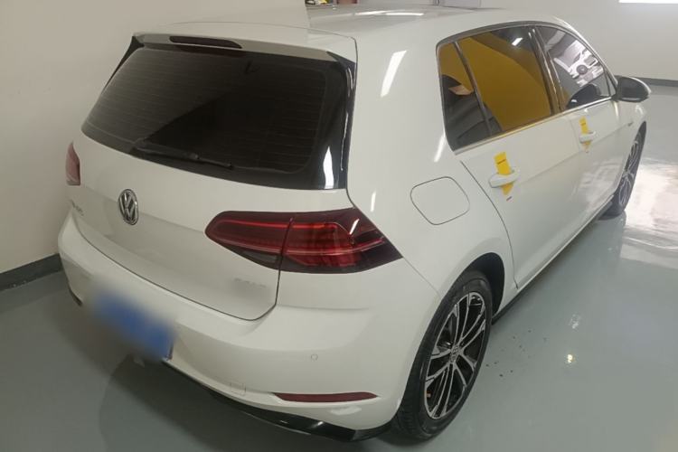 Used Volkswagen Golf 2018 280TSI Automatic R-Line Model Rear Right 45 Deg