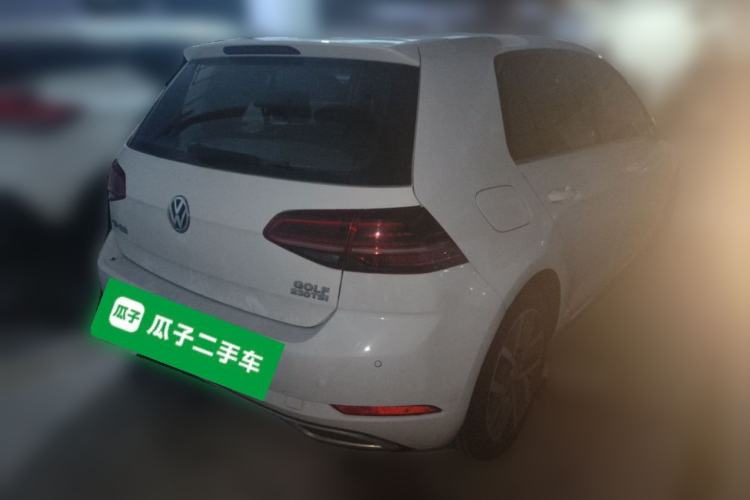 Used Volkswagen Golf 2018 230TSI Automatic Luxury Version Rear Right 45 Deg
