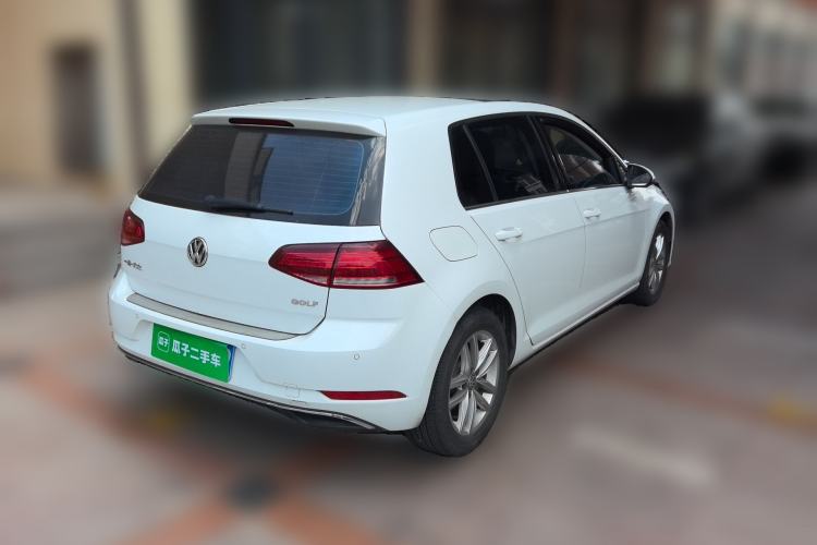 Used Volkswagen Golf 2018 230TSI Automatic Comfort Model Rear Right 45 Deg
