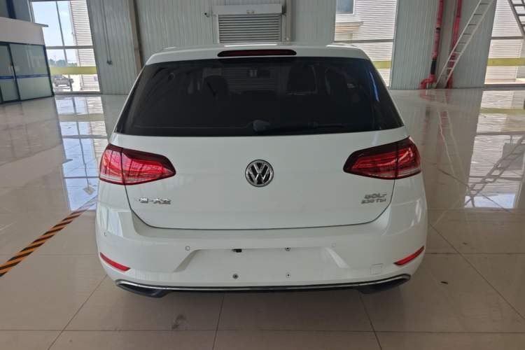 Used Volkswagen Golf 2018 230TSI Automatic Comfort Model Rear