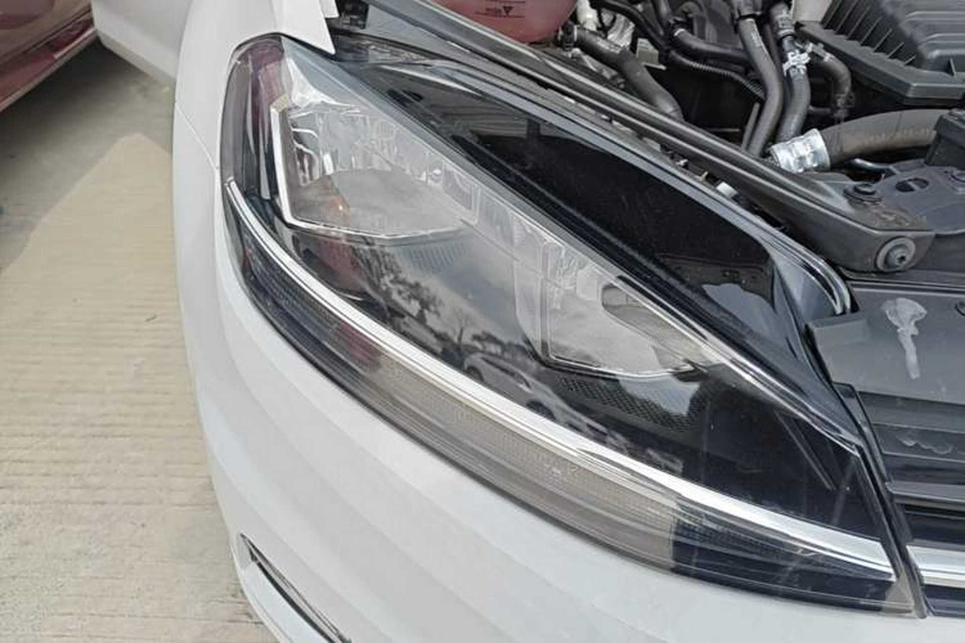 Used Volkswagen Golf 2018 230TSI Automatic Luxury Version Right Front Headlight
