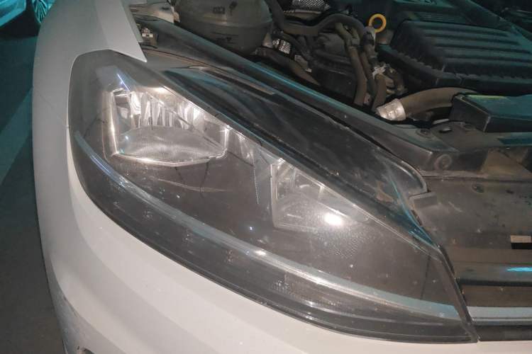 Used Volkswagen Golf 2018 230TSI Automatic Comfort Model Right Front Headlight