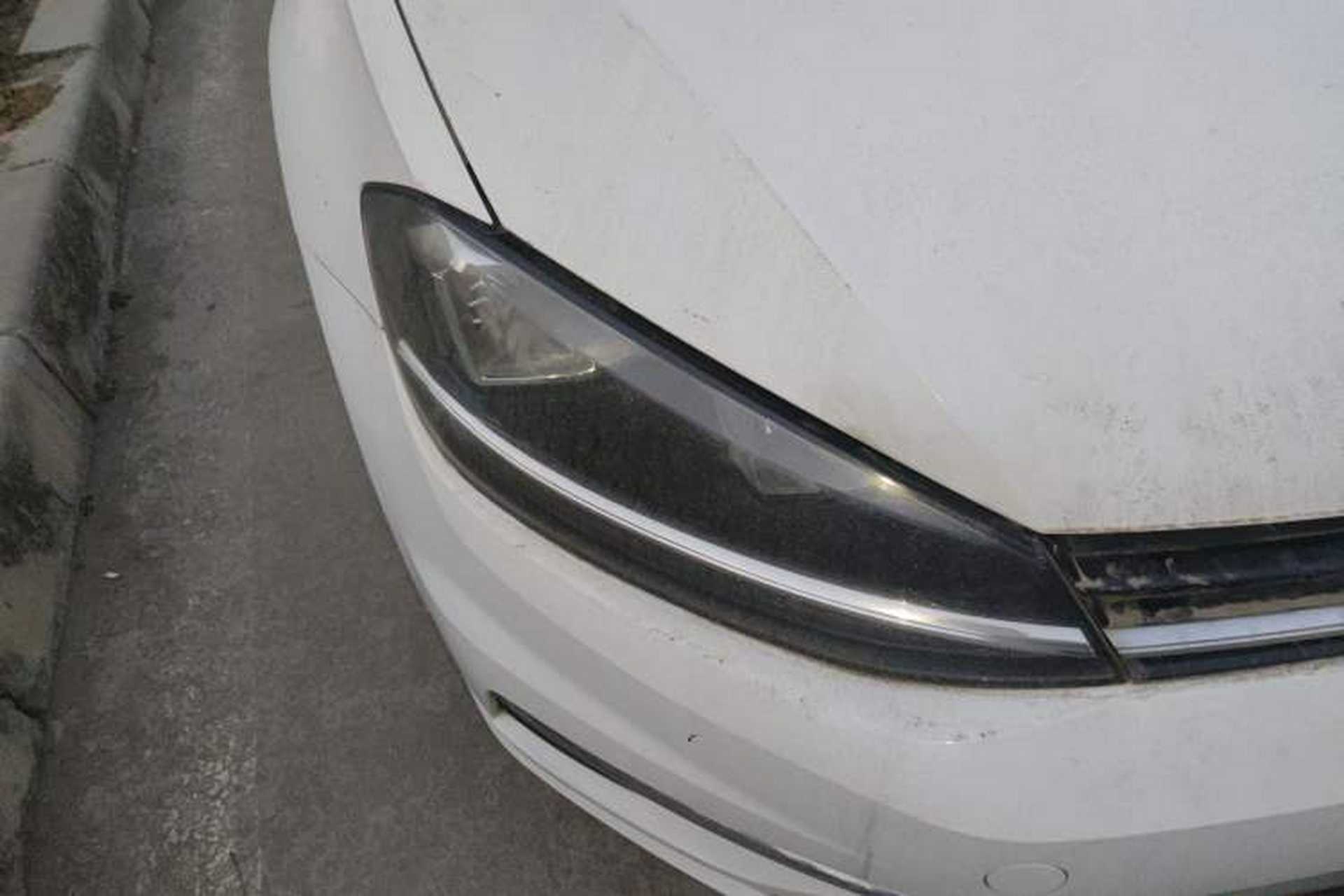 Used Volkswagen Golf 2018 1.6L Automatic Comfort Model Right Front Headlight