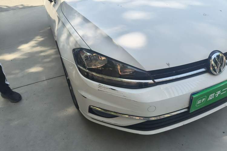 Used Volkswagen Golf 2018 230TSI Automatic Luxury Version Right Front Headlight