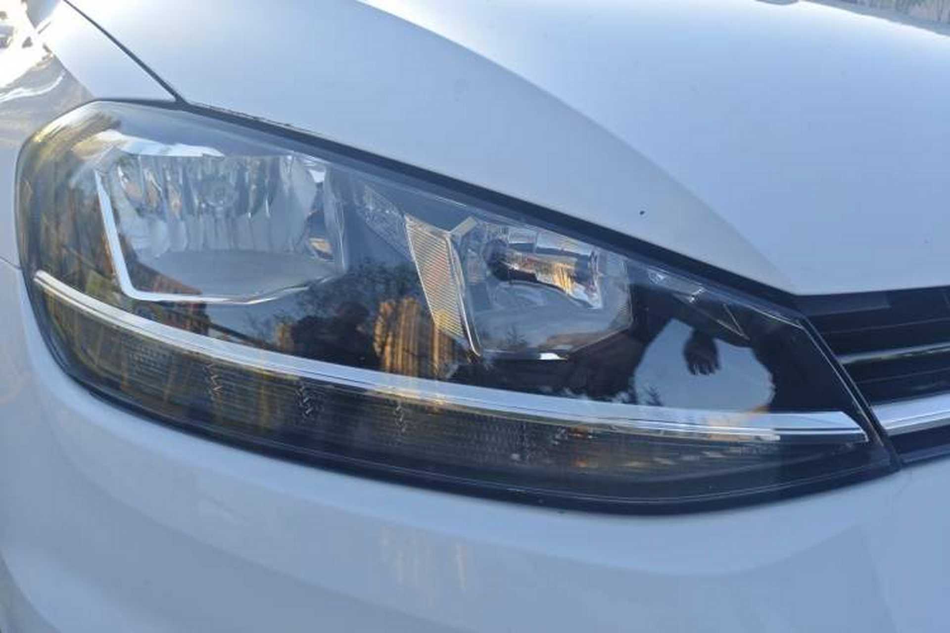 Used Volkswagen Golf 2018 230TSI Automatic Luxury Version Right Front Headlight