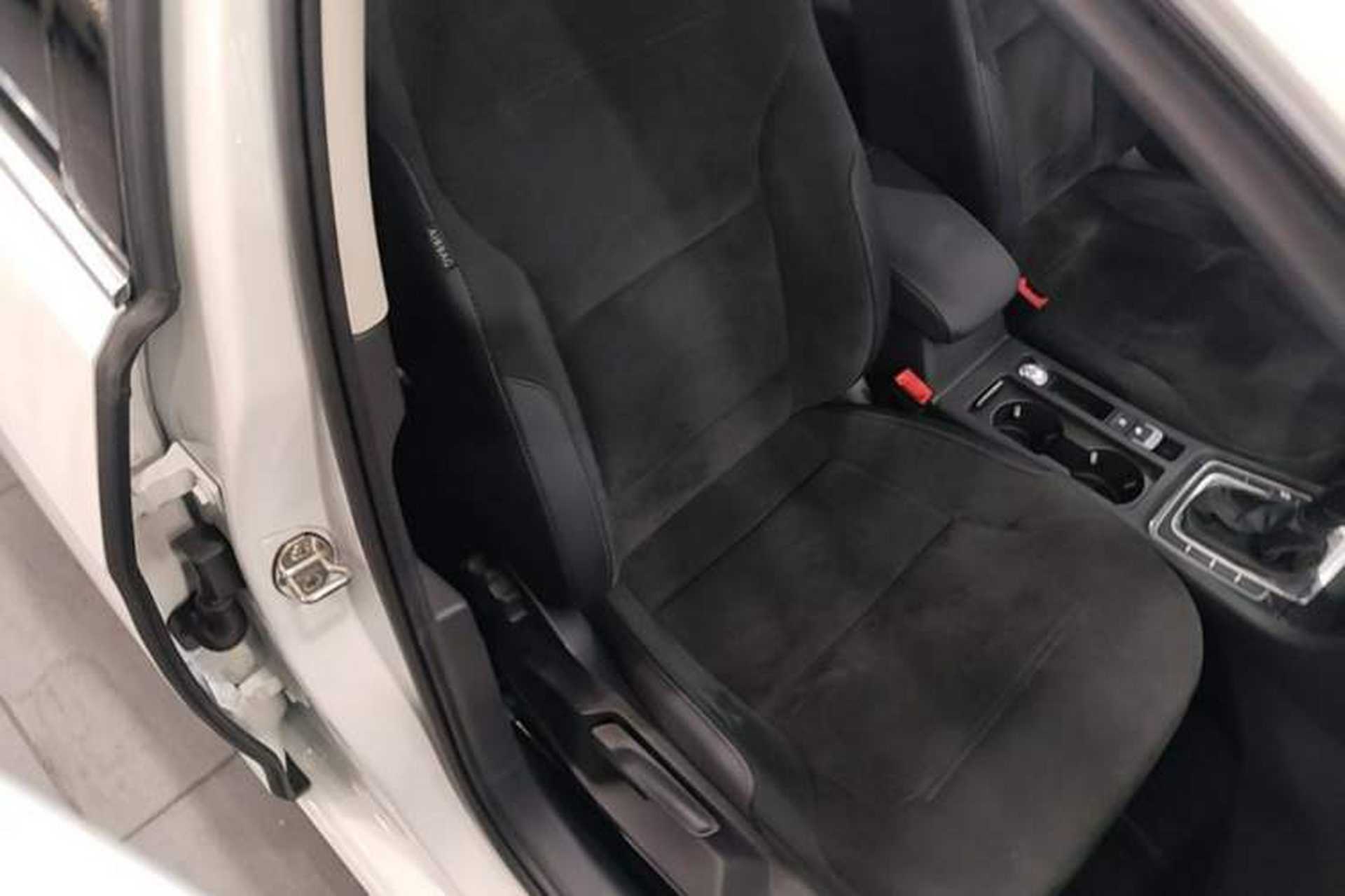 Used Volkswagen Golf 2018 230TSI Automatic Comfort Model Right Front Seat