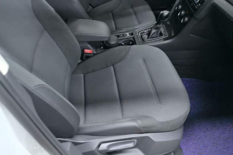 Used Volkswagen Golf 2018 1.6L Automatic Comfort Model Right Front Seat