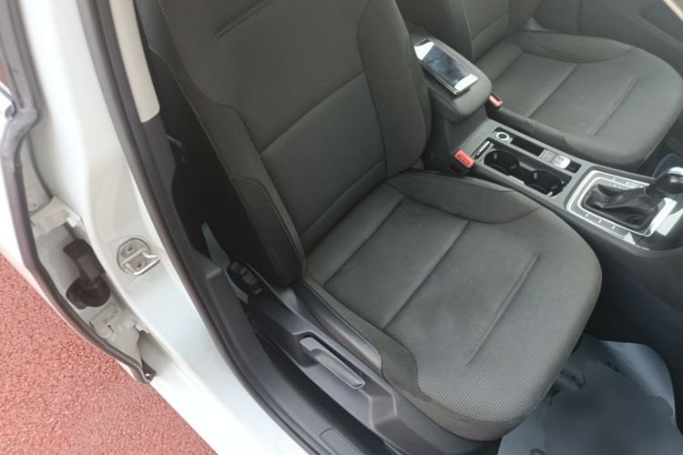Used Volkswagen Golf 2018 230TSI Automatic Comfort Model Right Front Seat