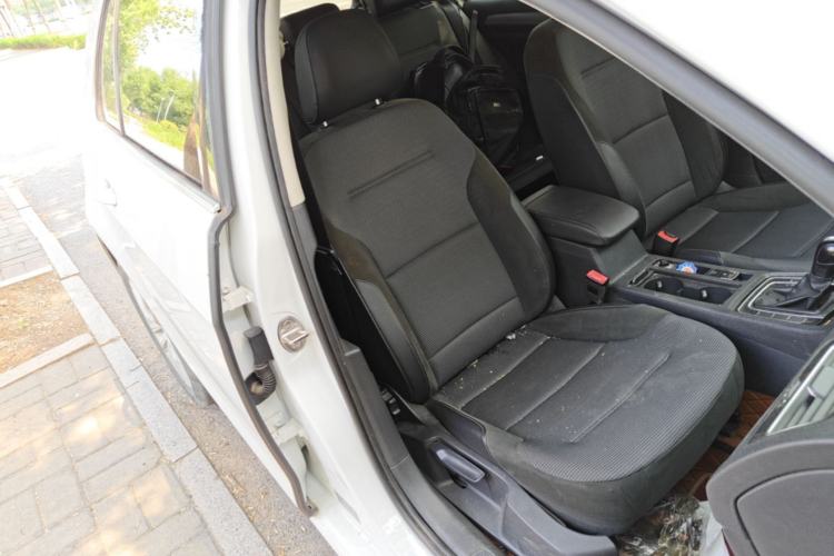 Used Volkswagen Golf 2018 1.6L Automatic Comfort Model Right Front Seat