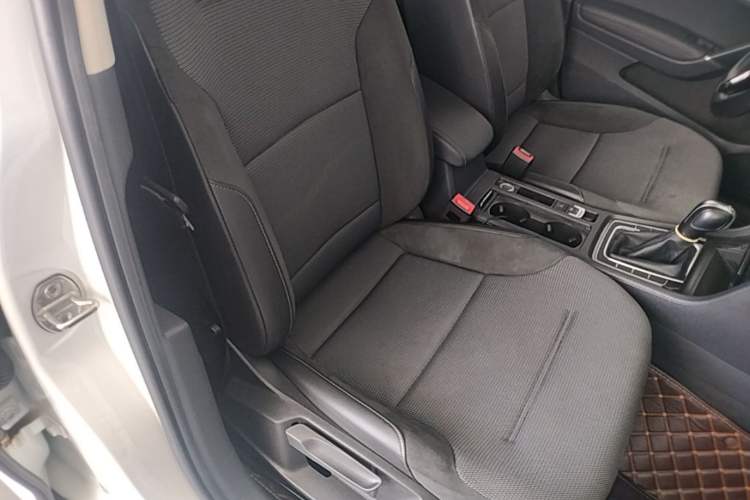 Used Volkswagen Golf 2018 230TSI Automatic Comfort Model Right Front Seat