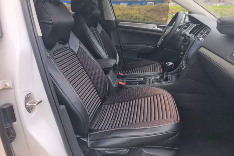 Used Volkswagen Golf 2018 1.6L Automatic Comfort Model Right Front Seat