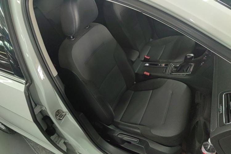 Used Volkswagen Golf 2018 230TSI Automatic Comfort Model Right Front Seat