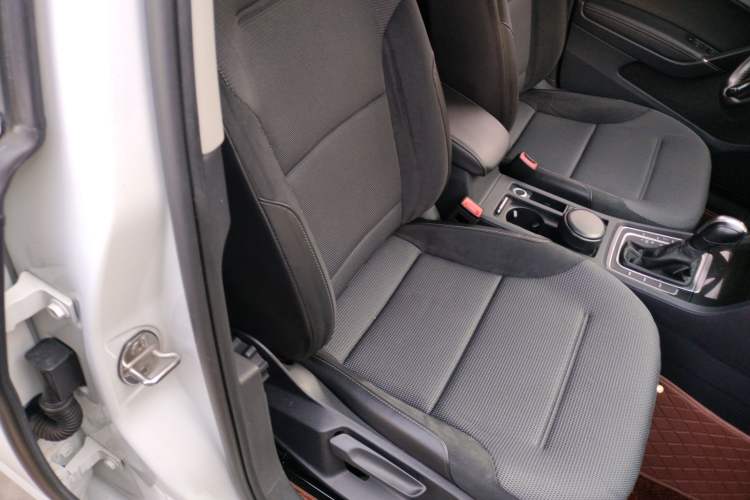 Used Volkswagen Golf 2018 230TSI Automatic Comfort Model Right Front Seat