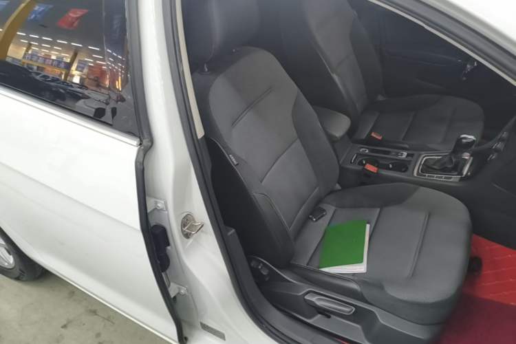 Used Volkswagen Golf 2018 1.6L Automatic Comfort Model Right Front Seat