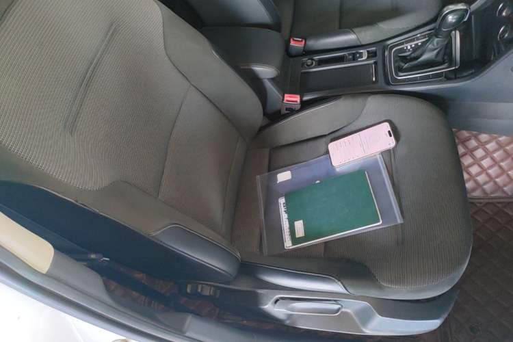 Used Volkswagen Golf 2018 230TSI Automatic Comfort Model Right Front Seat
