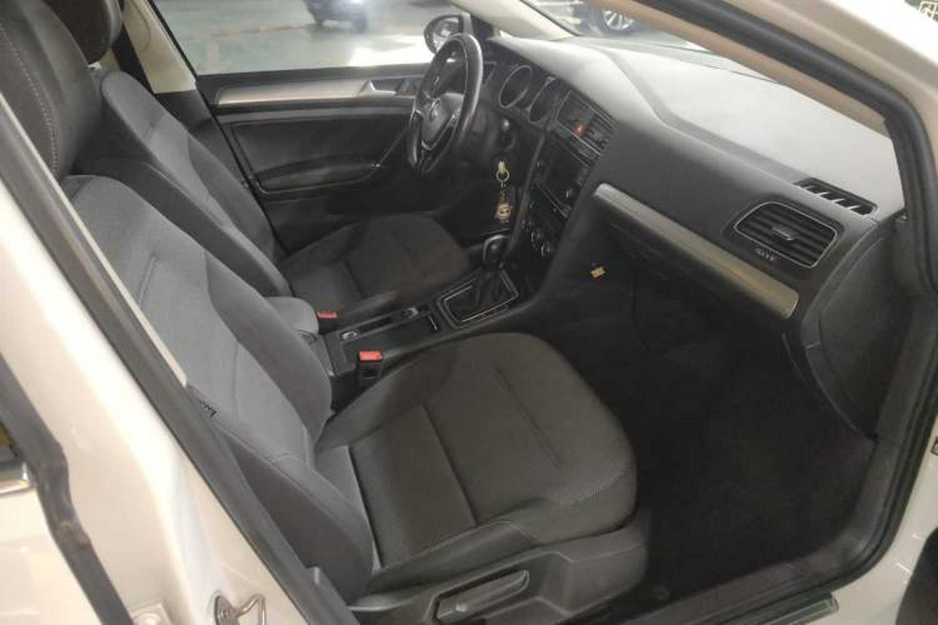 Used Volkswagen Golf 2018 230TSI Automatic Comfort Model Right Front Seat