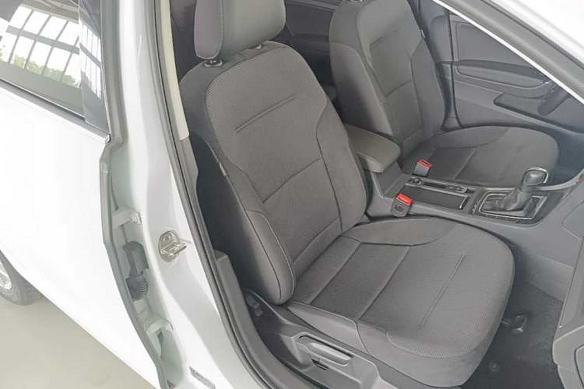Used Volkswagen Golf 2018 1.6L Automatic Comfort Model Right Front Seat