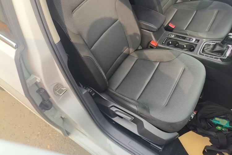 Used Volkswagen Golf 2018 230TSI Automatic Comfort Model Right Front Seat