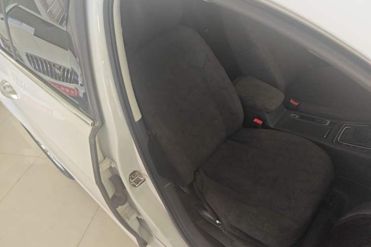 Used Volkswagen Golf 2018 1.6L Automatic Comfort Model Right Front Seat