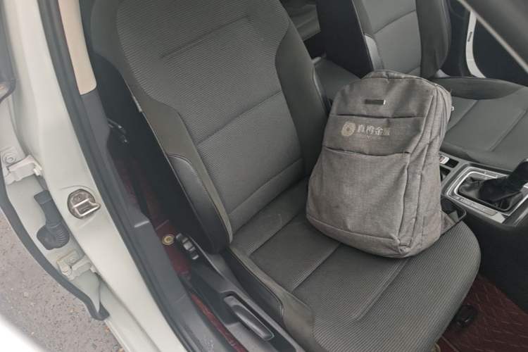 Used Volkswagen Golf 2018 1.6L Automatic Comfort Model Right Front Seat