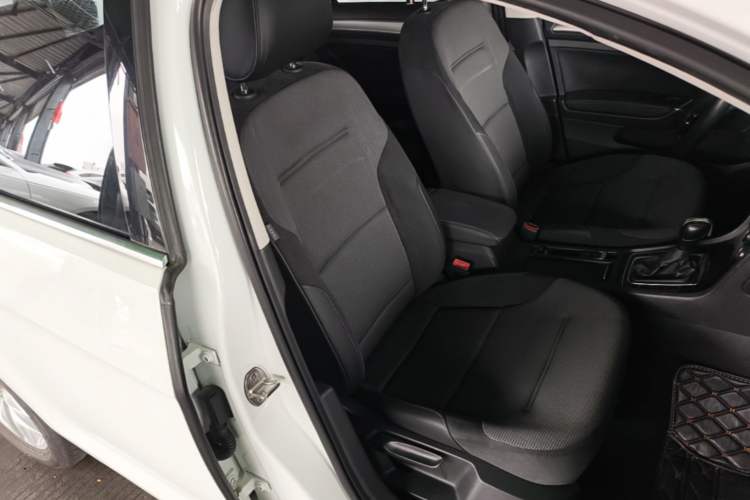 Used Volkswagen Golf 2018 230TSI Automatic Comfort Model Right Front Seat