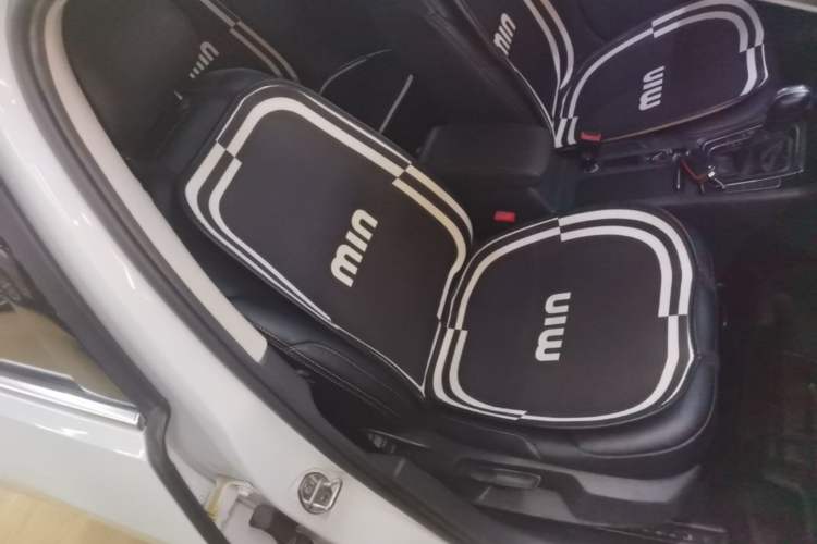 Used Volkswagen Golf 2018 230TSI Automatic Comfort Model Right Front Seat