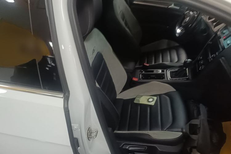 Used Volkswagen Golf 2018 280TSI Automatic R-Line Model Right Front Seat
