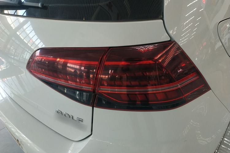 Used Volkswagen Golf 2018 230TSI Automatic Luxury Version Right Rear Taillight