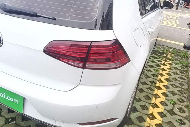 Used Volkswagen Golf 2018 230TSI Automatic Comfort Model Right Rear Taillight