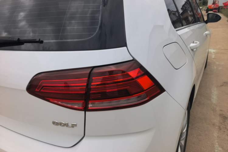 Used Volkswagen Golf 2018 1.6L Automatic Comfort Model Right Rear Taillight
