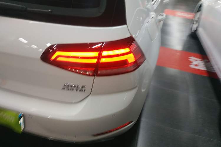Used Volkswagen Golf 2018 230TSI Automatic Comfort Model Right Rear Taillight