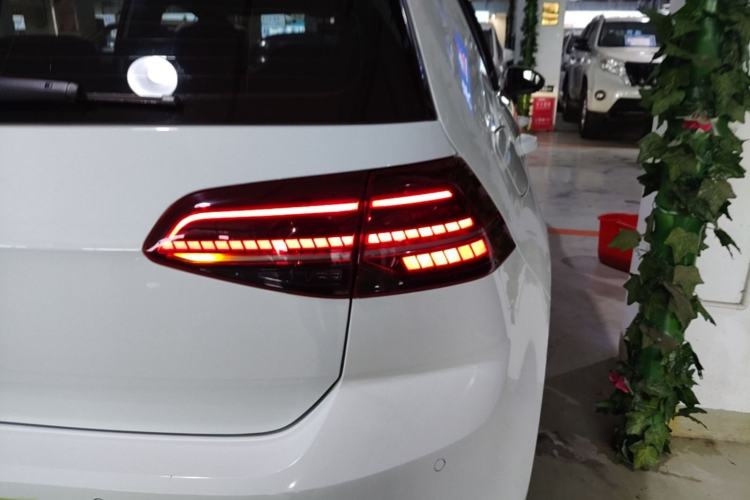 Used Volkswagen Golf 2018 280TSI Automatic R-Line Model Right Rear Taillight