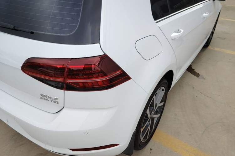 Used Volkswagen Golf 2018 230TSI Automatic Luxury Version Right Rear Taillight
