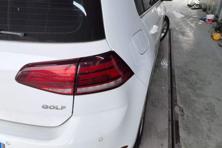 Used Volkswagen Golf 2018 1.6L Automatic Comfort Model Right Rear Taillight