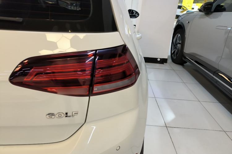 Used Volkswagen Golf 2018 1.6L Automatic Comfort Model Right Rear Taillight