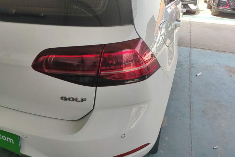 Used Volkswagen Golf 2018 230TSI Automatic Luxury Version Right Rear Taillight