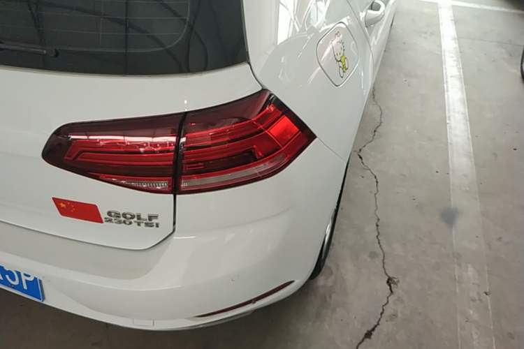 Used Volkswagen Golf 2018 230TSI Automatic Comfort Model Right Rear Taillight