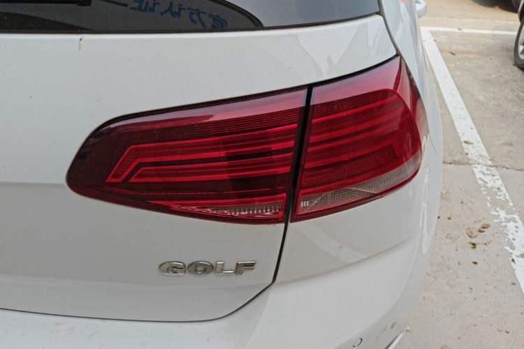 Used Volkswagen Golf 2018 230TSI Automatic Comfort Model Right Rear Taillight