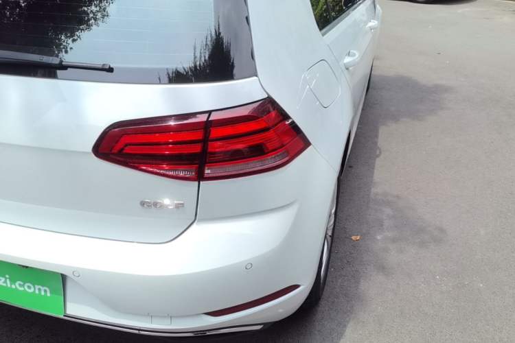 Used Volkswagen Golf 2018 1.6L Automatic Comfort Model Right Rear Taillight