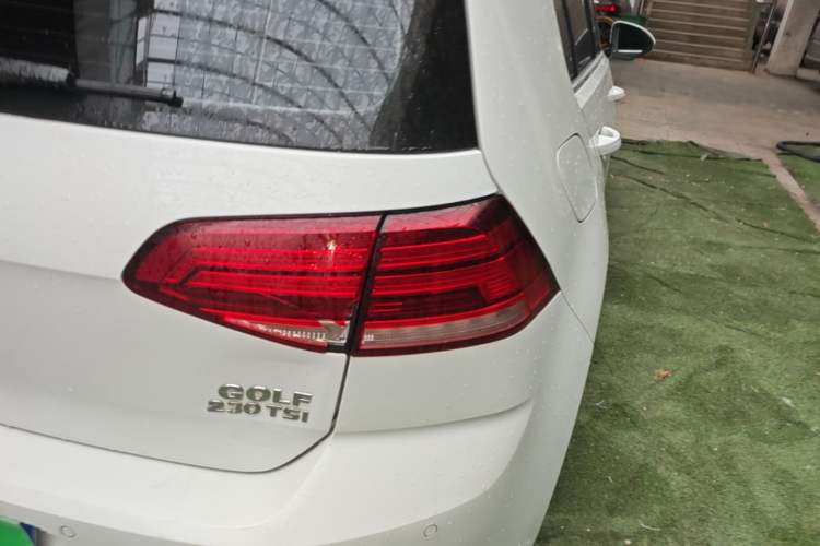 Used Volkswagen Golf 2018 230TSI Automatic Comfort Model Right Rear Taillight