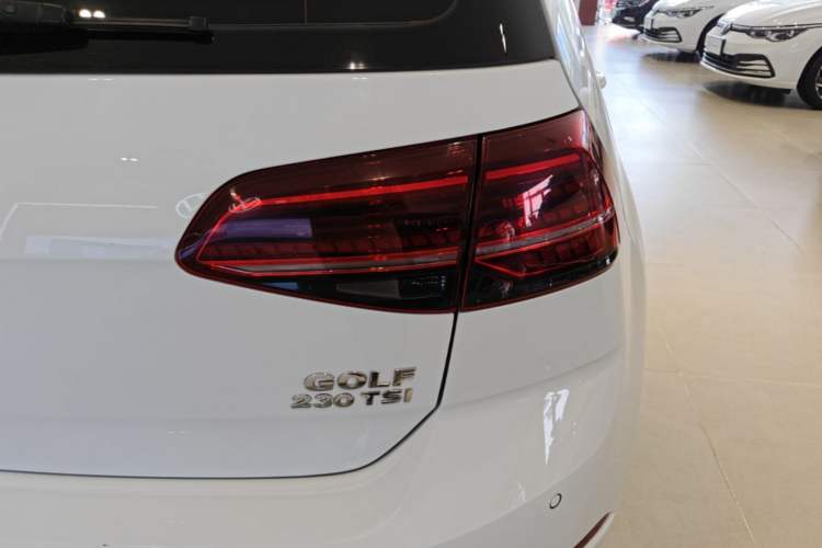 Used Volkswagen Golf 2018 230TSI Automatic Luxury Version Right Rear Taillight