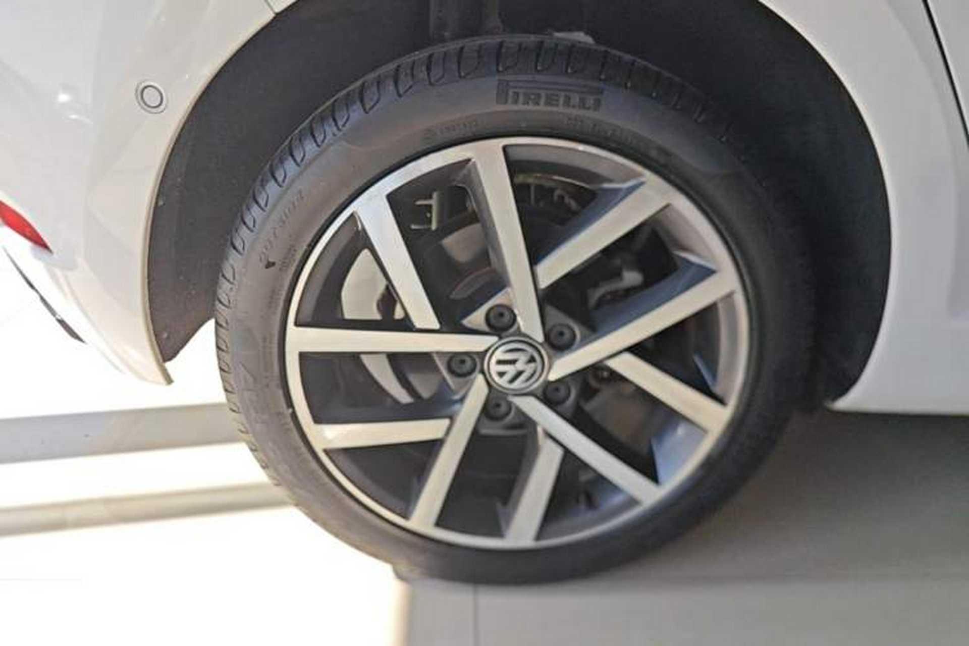 Used Volkswagen Golf 2018 280TSI Automatic Flagship Model Right Rear Wheel Hub