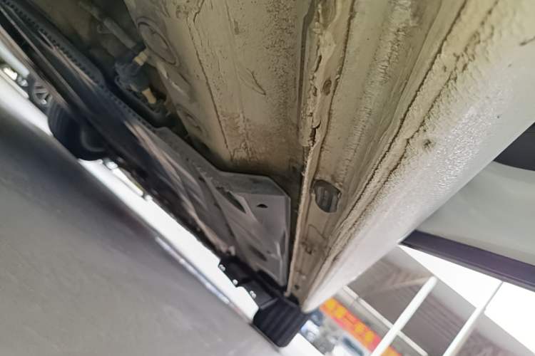 Used Volkswagen Golf 2018 230TSI Automatic Comfort Model Right Side Sill