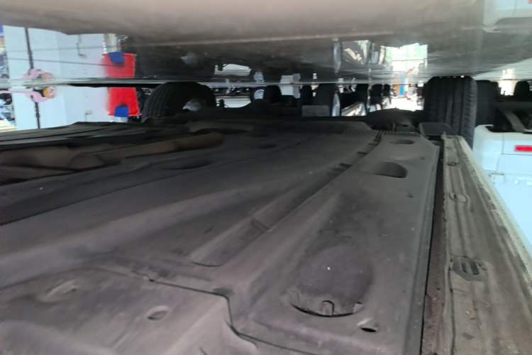 Used Volkswagen Golf 2018 1.6L Automatic Comfort Model Right Side Sill