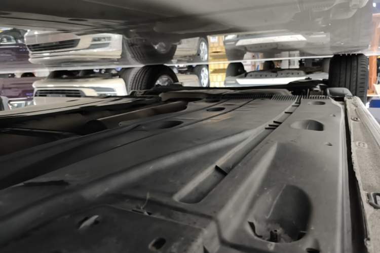Used Volkswagen Golf 2018 1.6L Automatic Comfort Model Right Side Sill